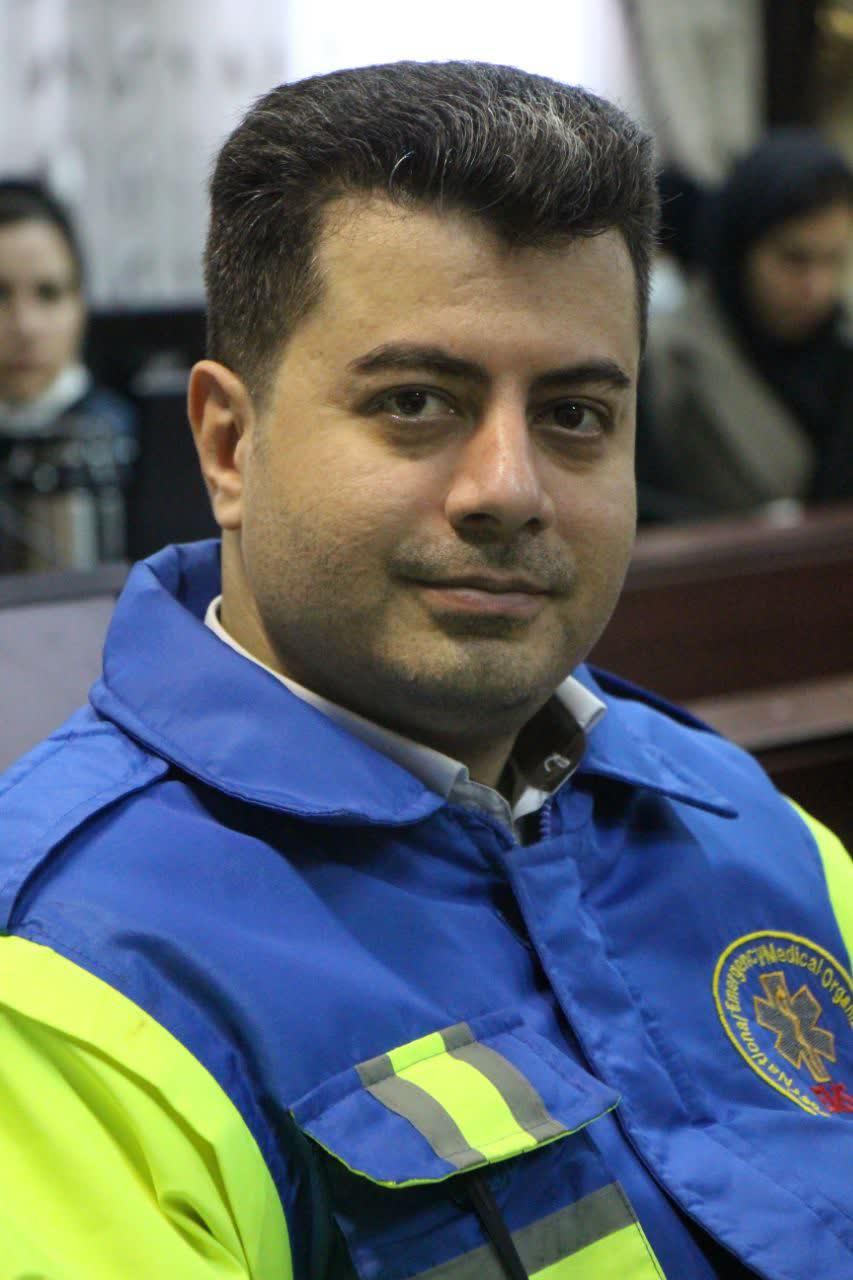 احسان احمدی